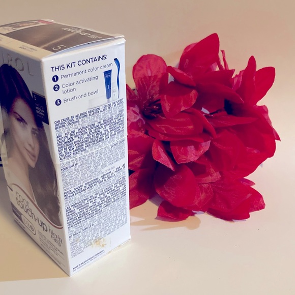 Clairol Root Touchup Kit Medium Brown 5 - Picture 2 of 4